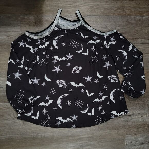 Womens Cold Shoulder Top Size XL Celestial Moon And Stars Whimsigoth Goth Punk - Picture 1 of 5